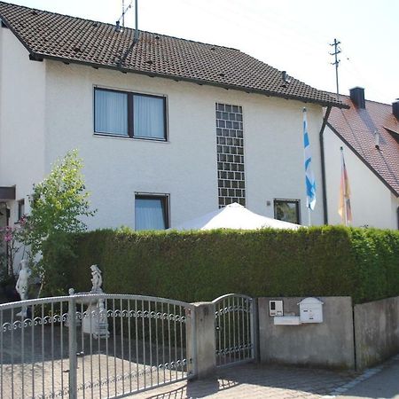 Gastehaus Astrid Apartment Günzburg Exterior foto